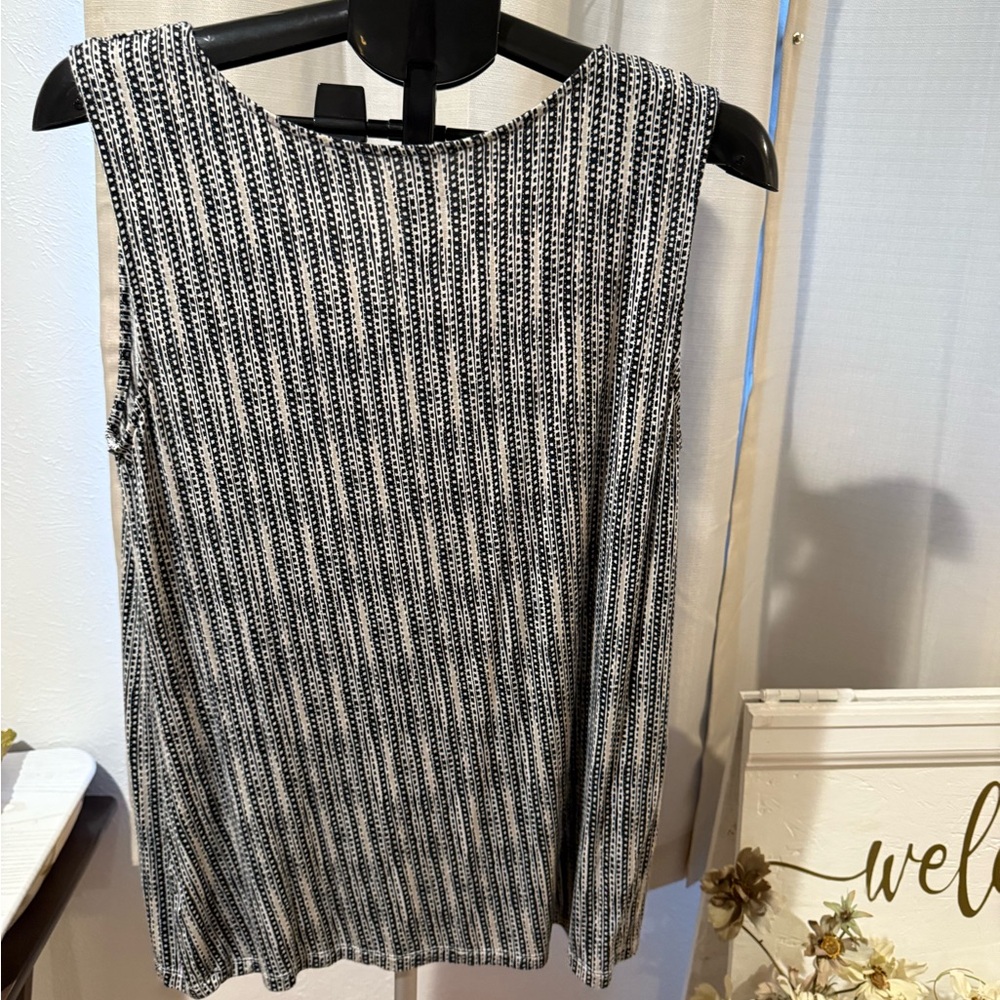 Croft & Barrow Black and White Striped Tank Top - Picture 4 of 6